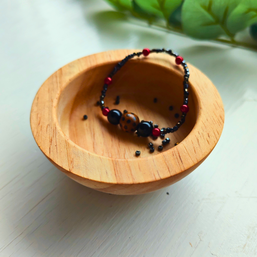 Crimson Leopard – 1 Bracelet Kit for Cozy Evening