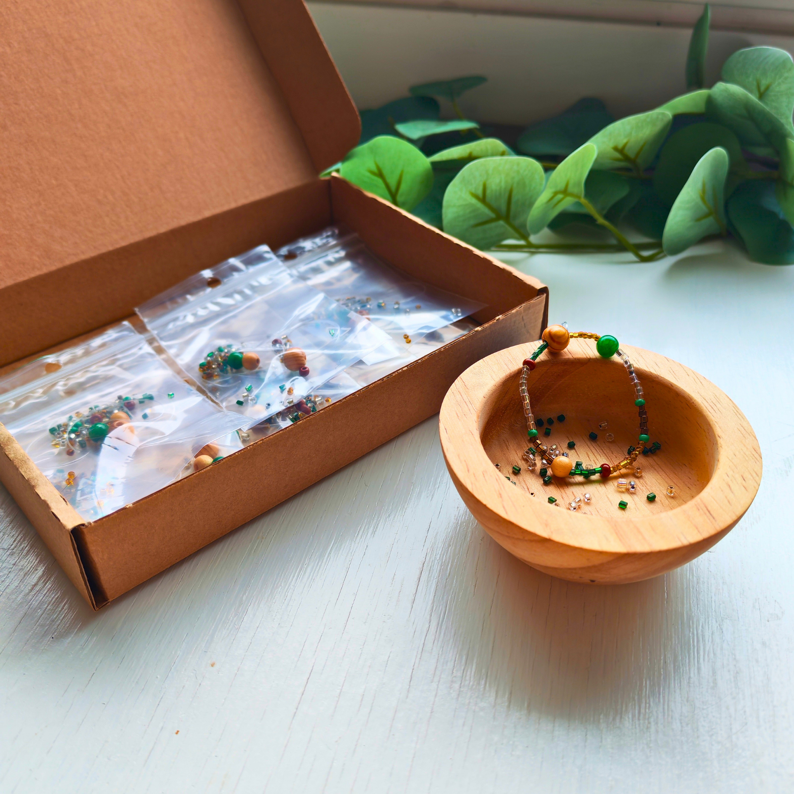 Light Forest - 8 Bracelets Kits for Cozy Evening