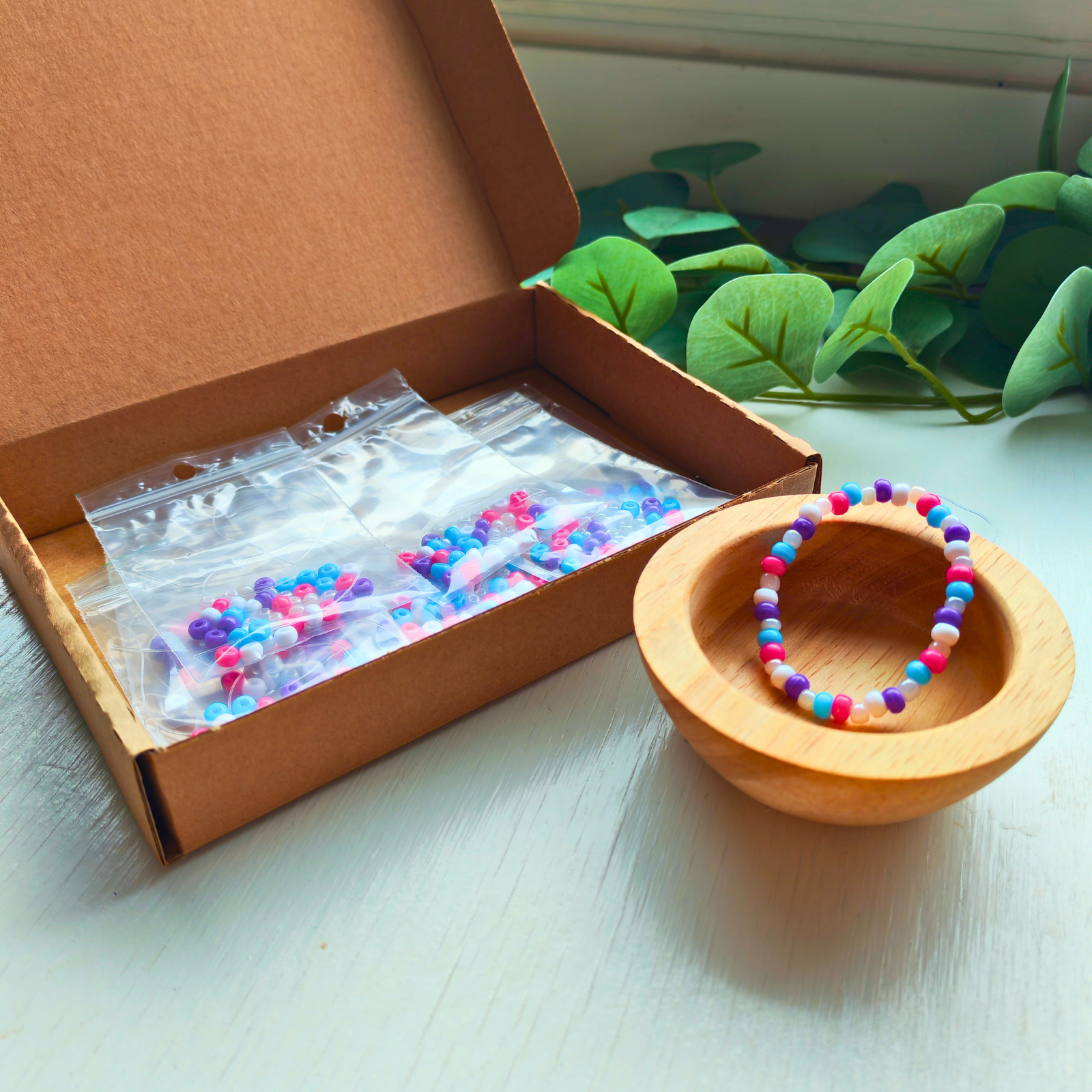 Pastel Fun - 8 Bracelets Kits for a Cozy Evening