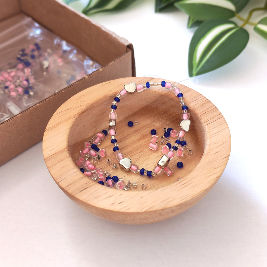 Sweet Navy - 6 Bracelets Kits for Cozy Evening