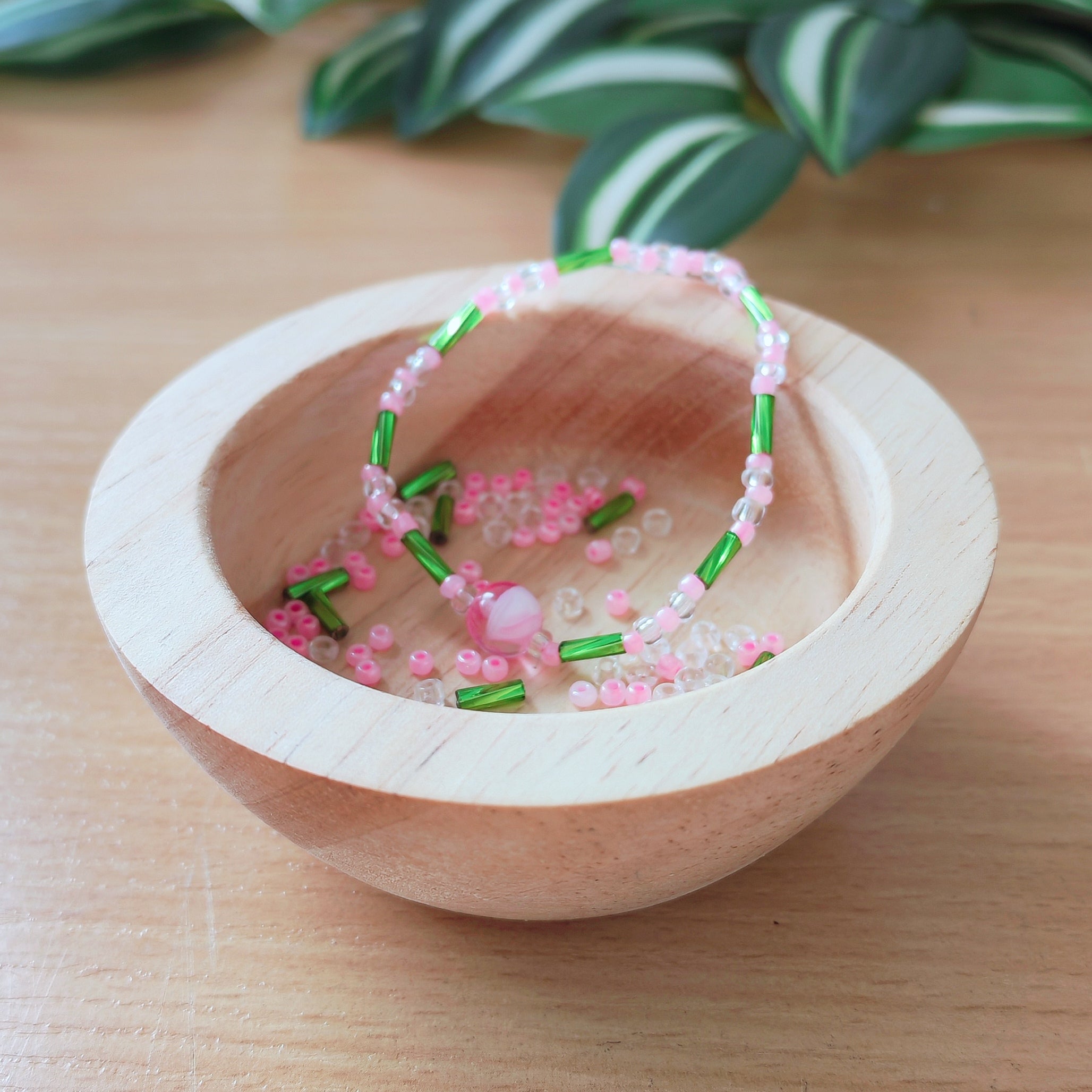 First Bloom – 1 Bracelet Kit for Cozy Evening