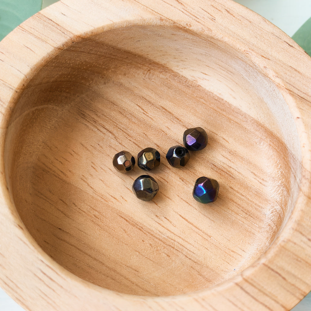 Metallic Opalescent Faceted - Extra Beads