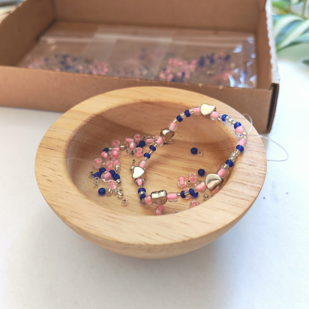 Sweet Navy - 6 Bracelets Kits for Cozy Evening